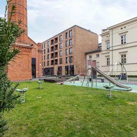 Lubicz Stylish With Parking And Air Conditioning In The Center By Renters Apartman